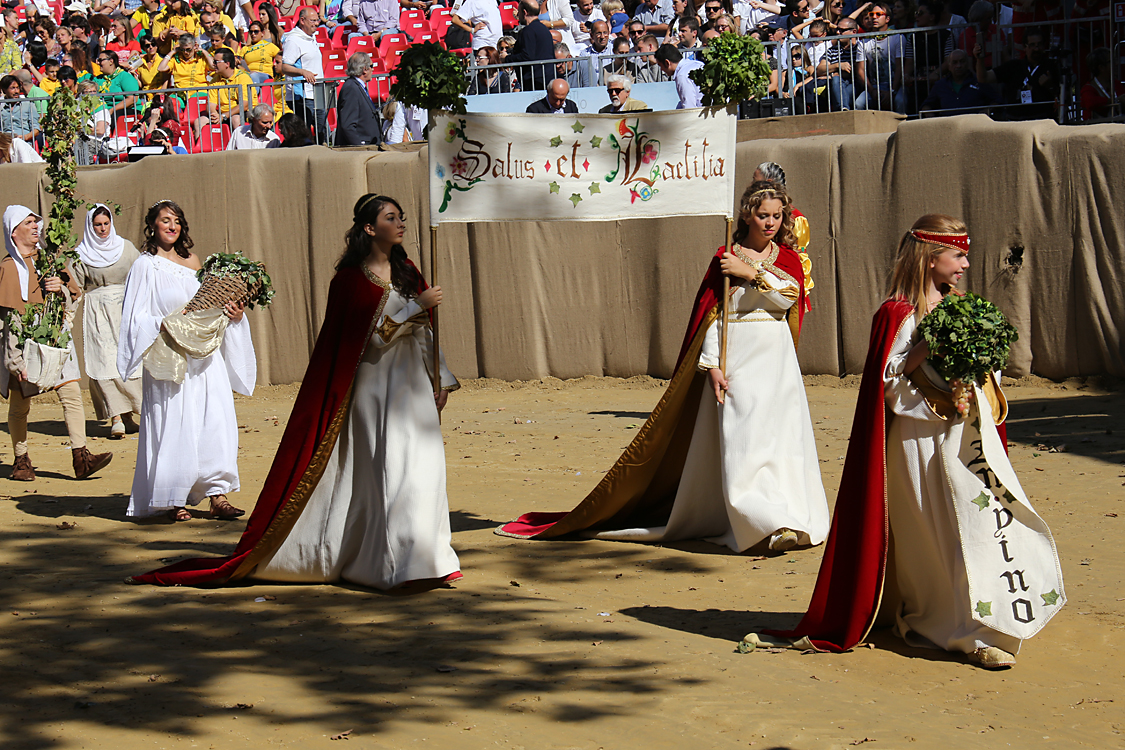 -490- CorteoStorico.jpg